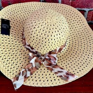 Straw wide brim Fedora hat. Elegant and Fun!